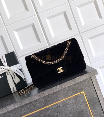CHANEL SMALL 25A FLAP BAG DARK NIGHT BLACK SIZE 23*6*14.5CM