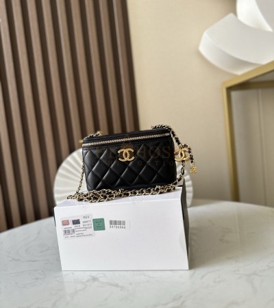 CHANEL LAMSKIN LEATHER VANTITY CASE WITH CHAIN BLACK  SIZE 17X9.5X8CM MASTER QUALITY 